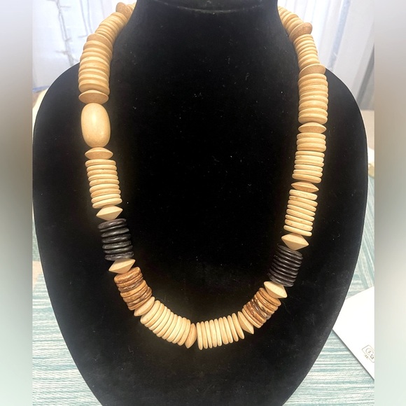 Vintage Jewelry - Vintage Cream, Brown and Wood Black Beaded Necklace